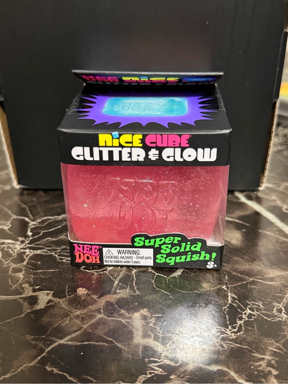 Nice Cube Glitter & Glow Super Solid Squish - Pink